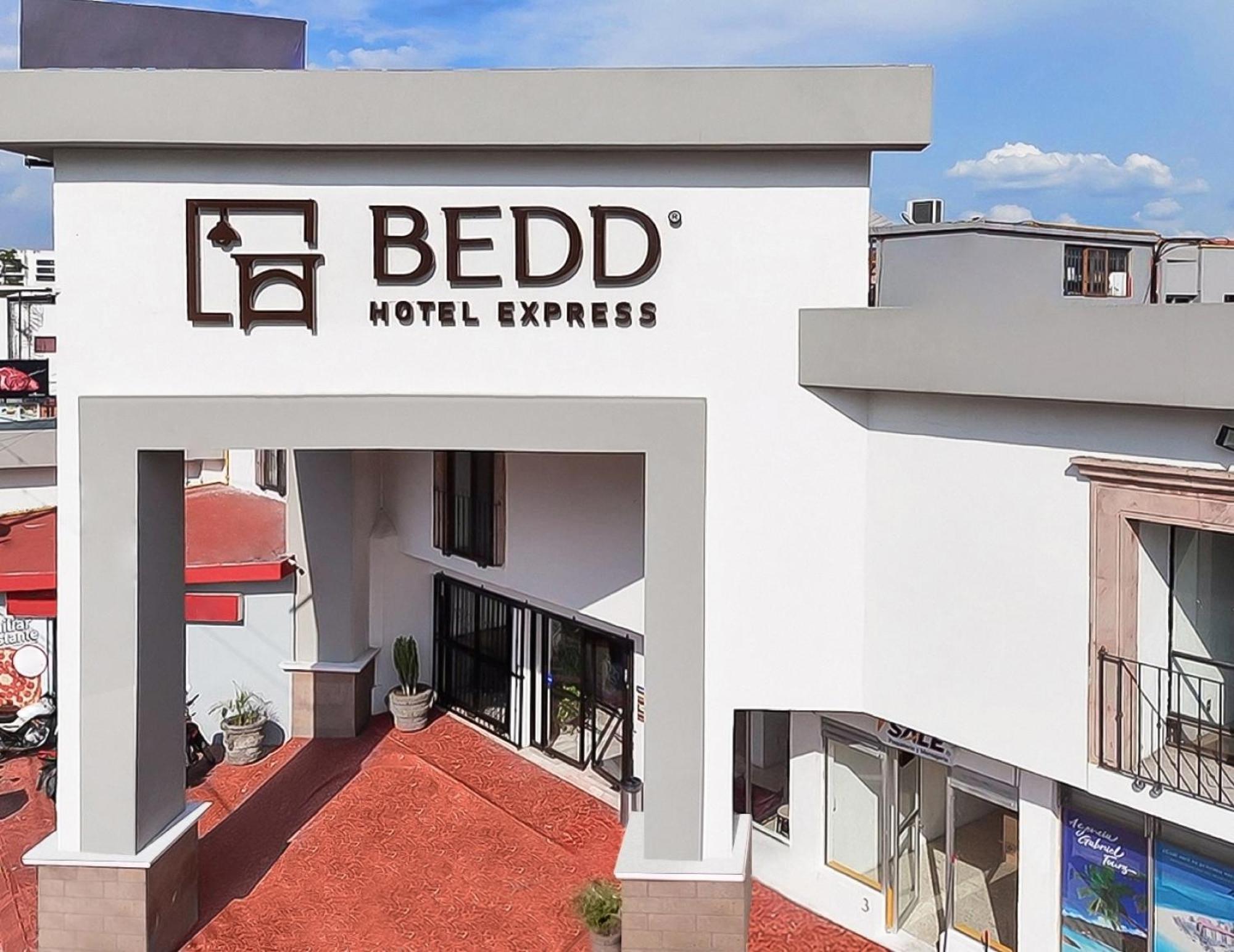 Hotel Bedd Express ケレタロ エクステリア 写真