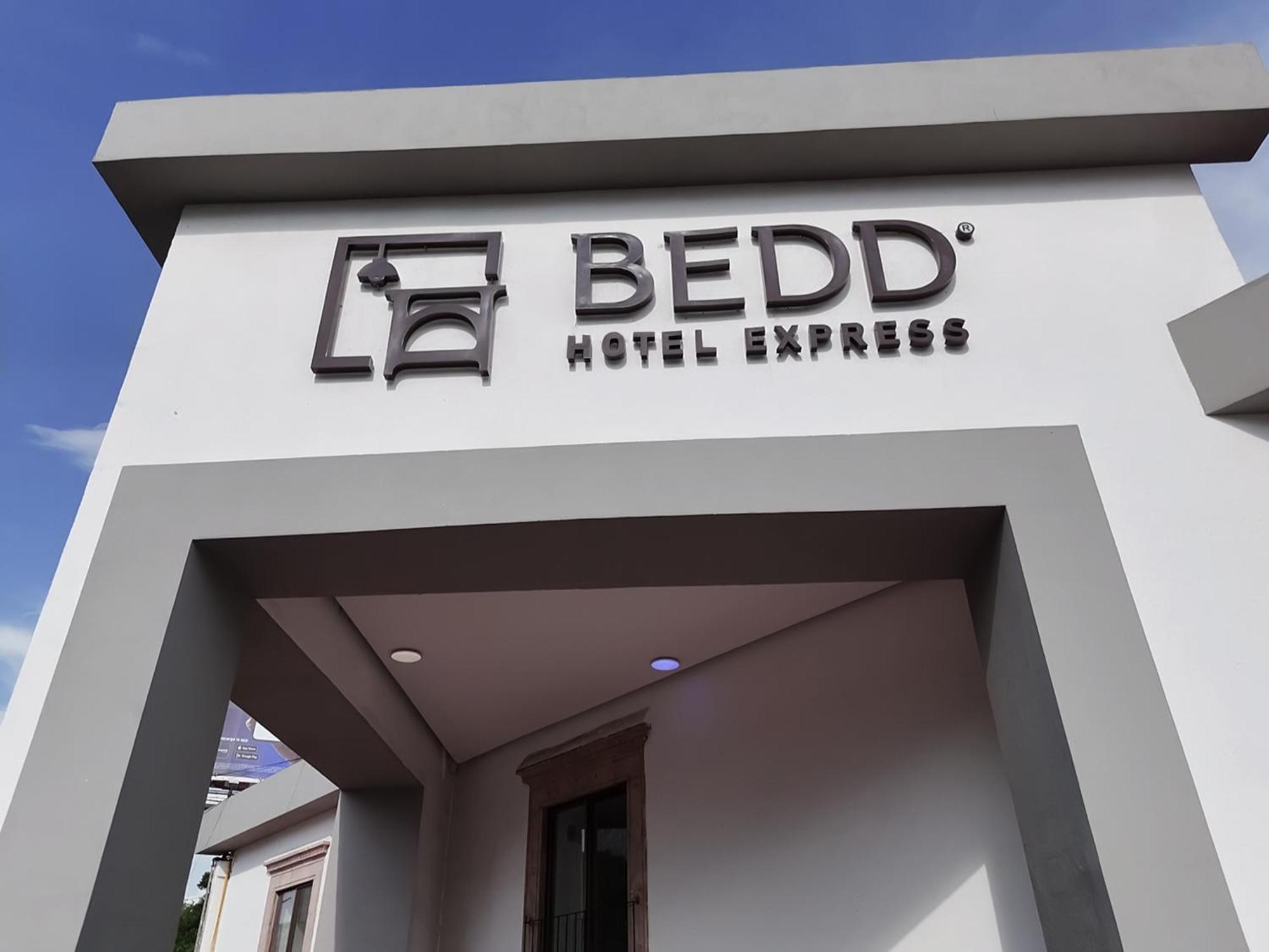 Hotel Bedd Express ケレタロ エクステリア 写真